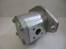 Thumbnail of OEM132 Bobcat hydraulic gear pump with splined shaft 