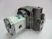 Thumbnail of 550/1/39341 Dynamatic hydraulic double pump 44+17 cm3 splined shaft z15