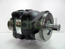 Image M1 09 C2 04 00 00 Poclain hydraulic piston motor 9 cm3 straight shaft 19 mm