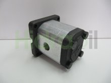 Thumbnail of OEM130 Agria hydraulic tandem gear pump 5 cm3