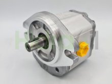 Thumbnail of SNM2/11CI06 SNM2NN/011BN06GAM6E5E5NNNN/NNNNN Sauer Danfoss Turolla moteur hydraulique à engrenages 11 cm3 bidirectionnel arbre cylindrique UNF threads