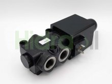 Thumbnail of 12A440013 Walvoil flow diverter valve 3 ports G1/2 12V DC